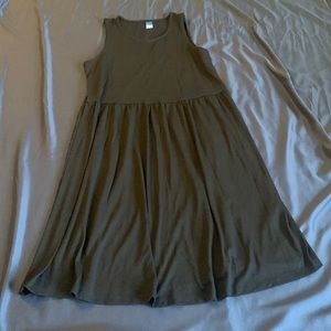 Old Navy sleeveless flowy dress • size small